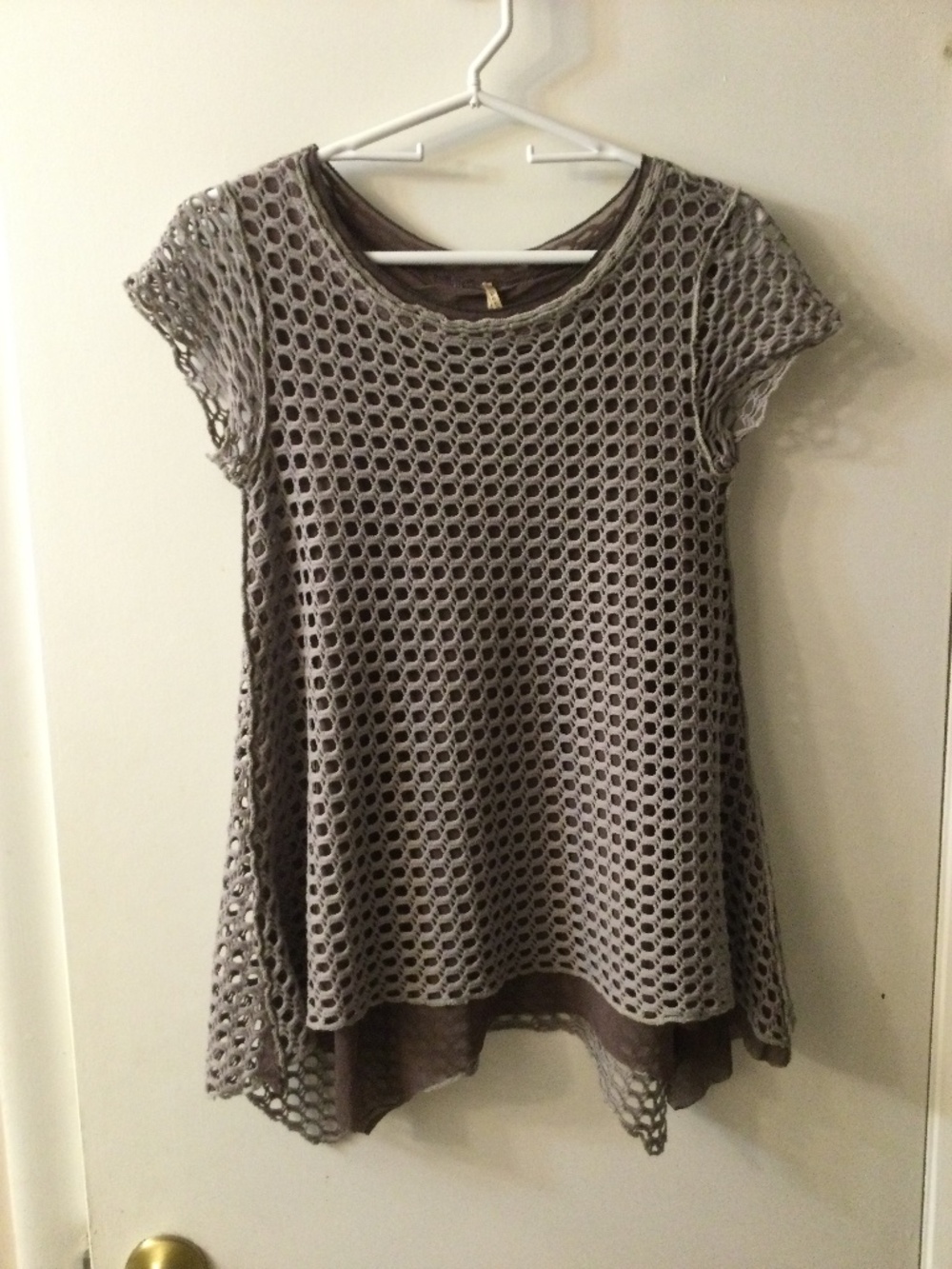 Pete Collection Crochet Overlay  Short Sleeve  Tee Tunic Top XS Gray Tan USA